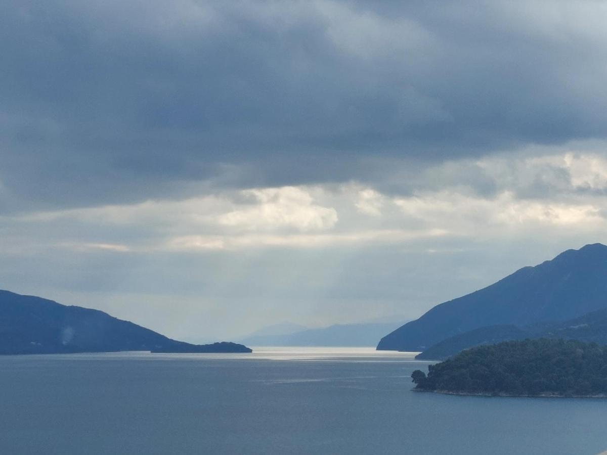 Lefkada Unique Sea View Apartment Nydri  Zewnętrze zdjęcie
